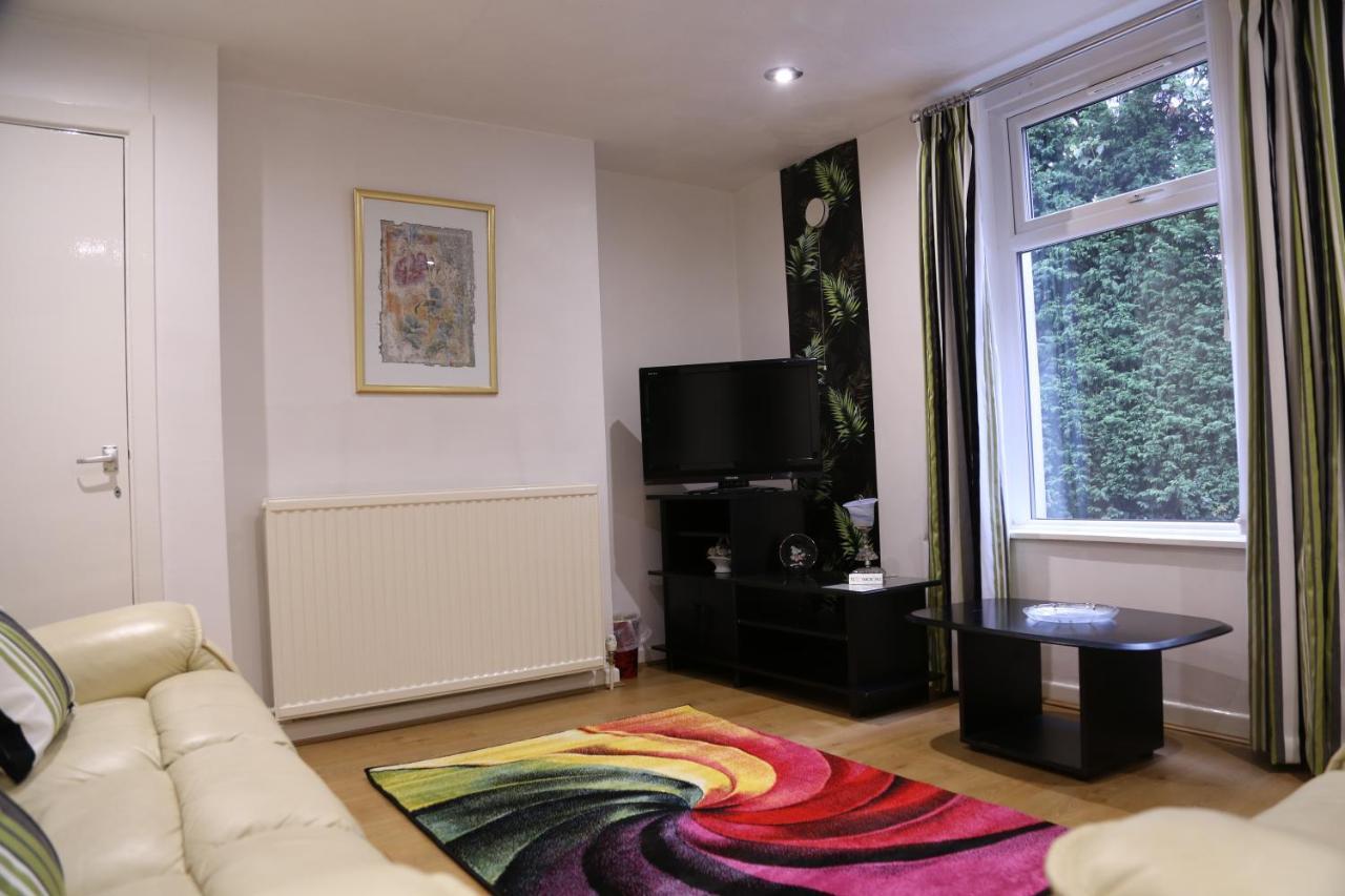 La Suisse Serviced Apartments Manchester Exterior photo